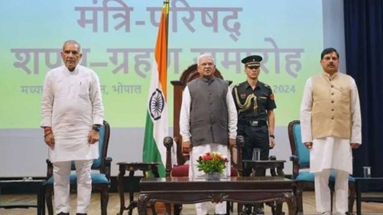 mohan_cabinet1.jpg
