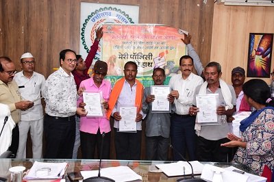 राजनांदगांव : कलेक्टर ने मेरी पॉलिसी मेरे हाथ अभियान का किया शुभारंभ