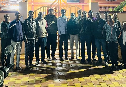 0 (4)