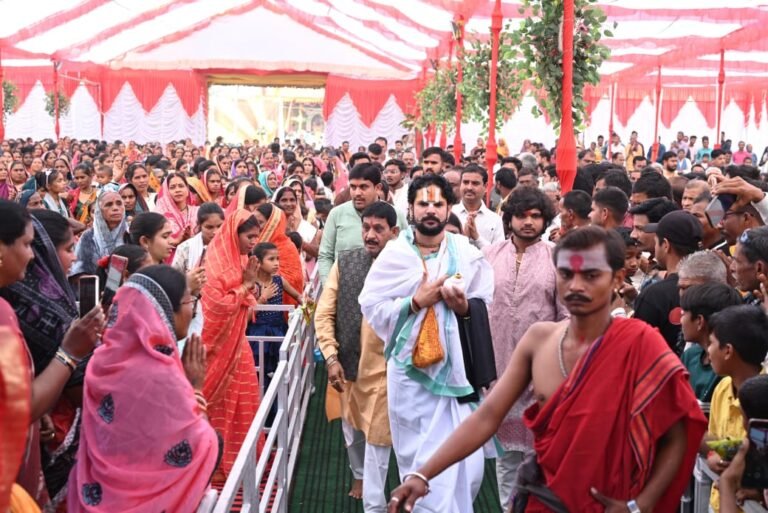 राजनांदगांव : अपने भक्तों की रक्षा और धर्म की स्थापना के लिए भगवान ने लिये कई अवतार : आचार्य पं. युवराज पाण्डेय