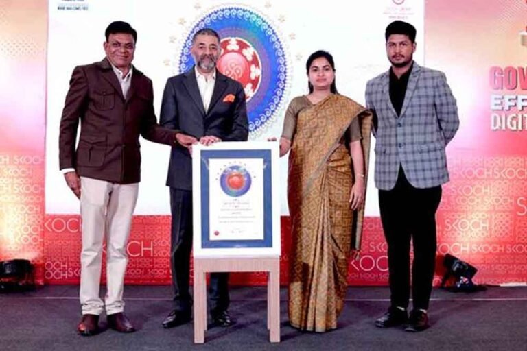 award-2.jpg