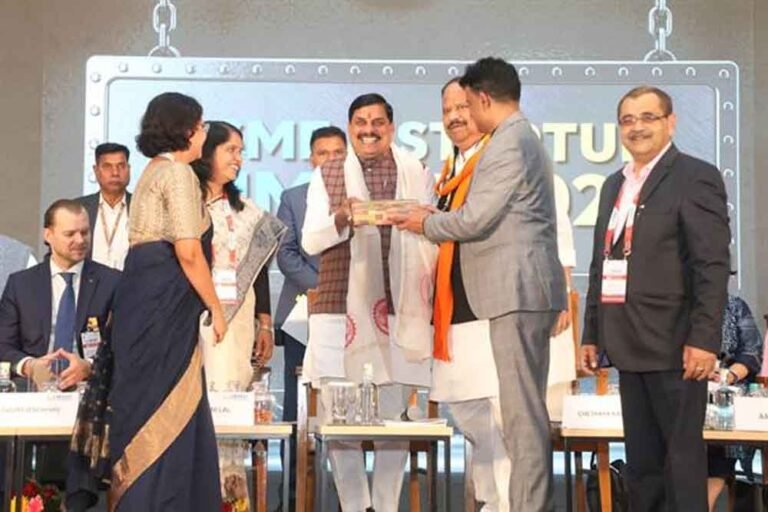 cm_mohan-3.jpg