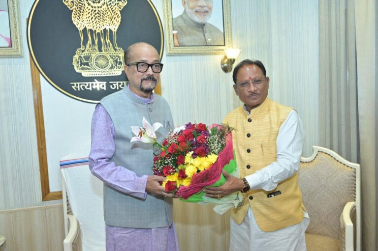 रायपुर : राज्यपाल श्री डेका को मुख्यमंत्री श्री साय ने दी होली की शुभकामनाएं