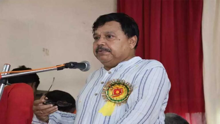 Pradyuman_Singh_Tomar_104_2.jpg