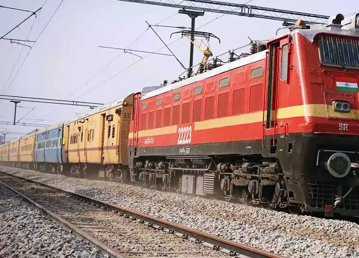 4498260-train