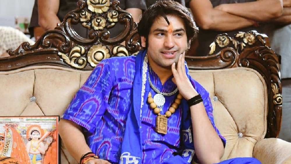 Dhirendra_Krishna_Shastri_63_4-1.jpg