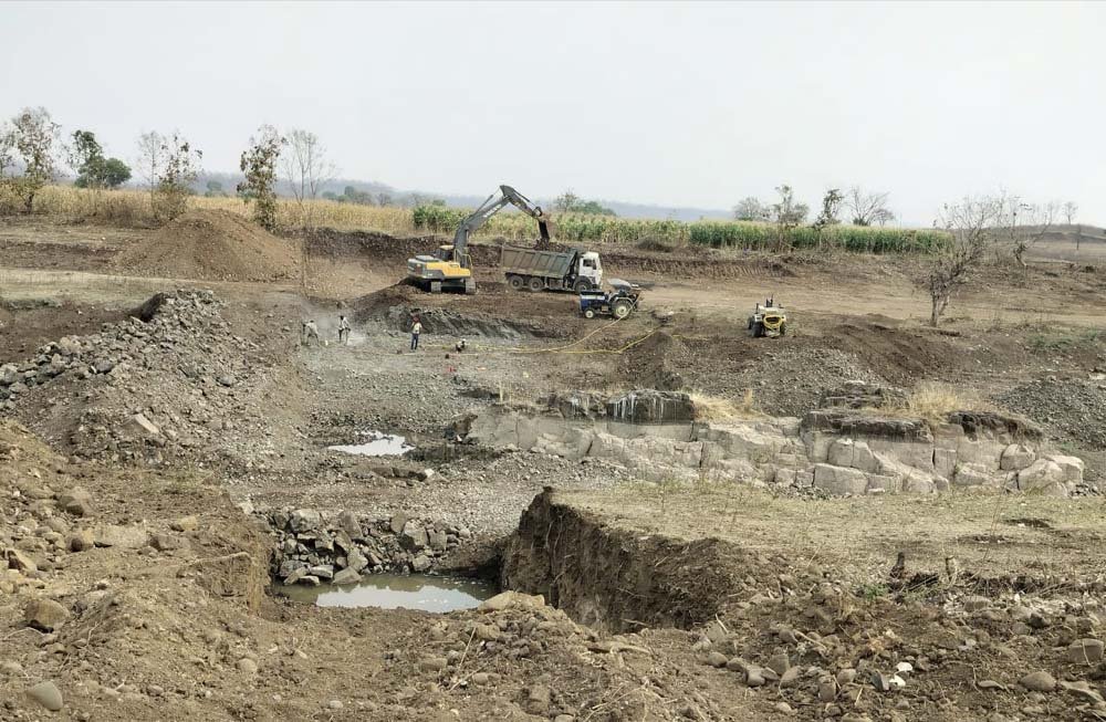 jcb.jpg
