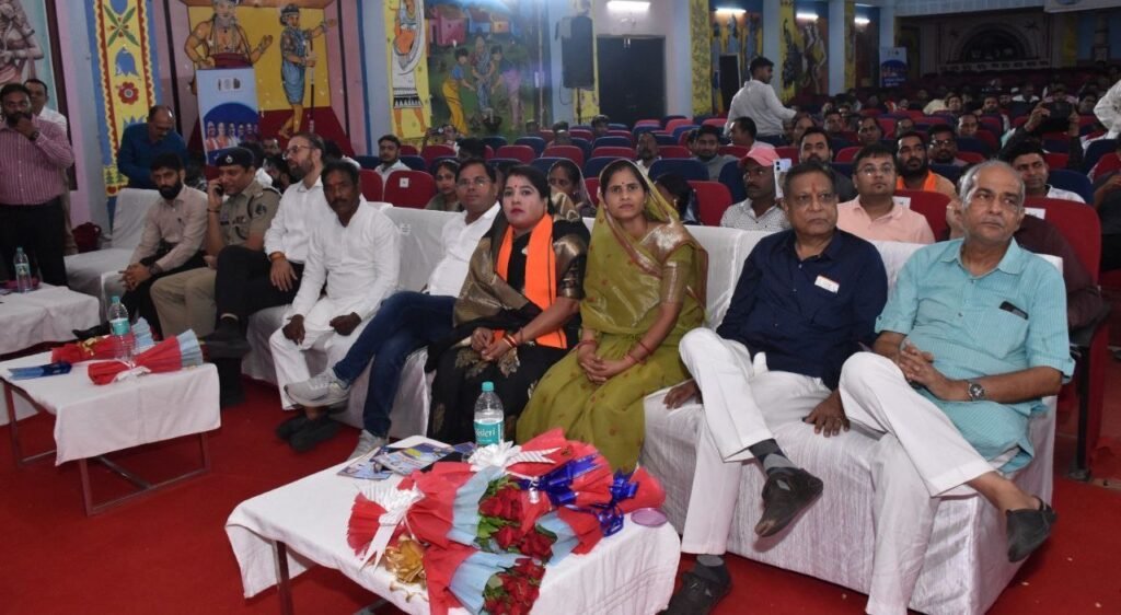 पंजीयन विभाग की 10 क्रांतिकारी सुविधाएं शासन के नवाचार का एक उम्दा उदाहरण : विधानसभा अध्यक्ष डॉ. रमन सिंह