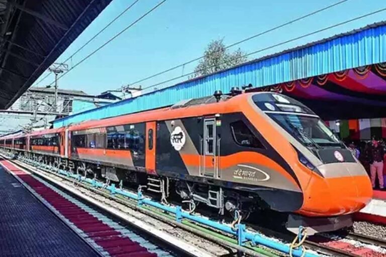 vande_bharat_train_35_2.jpg