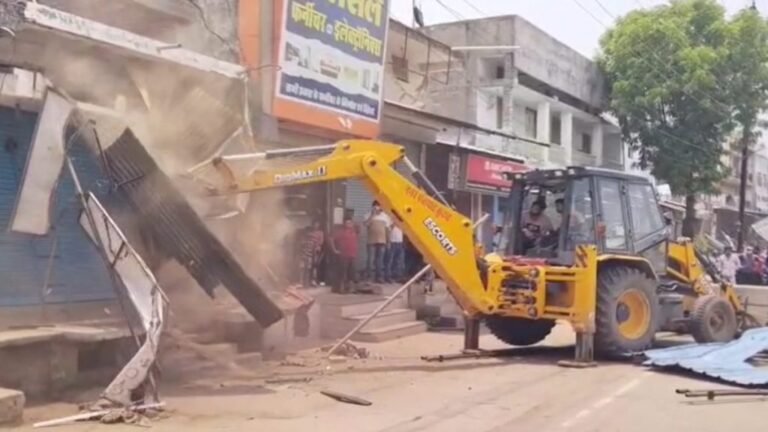 Bulldozer-Action-1024x576