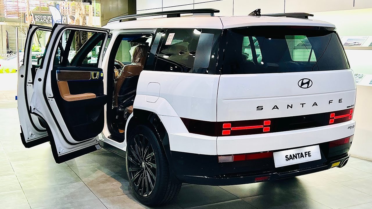 Hyundai Santa Fe 2025 मॉडल