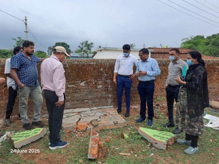 Rajnandgaon: मासूम बच्चे की मौत की जांच ठण्डे बस्ते में, सचिव निलंबित, लेकिन पूर्व सरपंच के खिलाफ अब तक कोई कार्यवाही नहीं