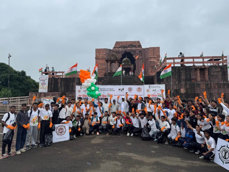12A_102-2.jpg