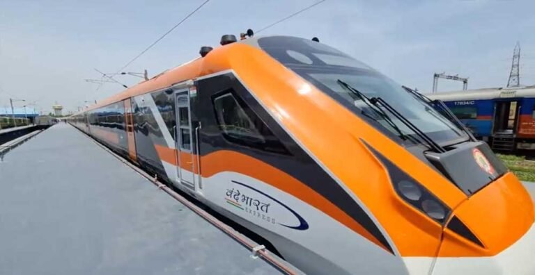 Vande_Bharat_train_38_1.jpg