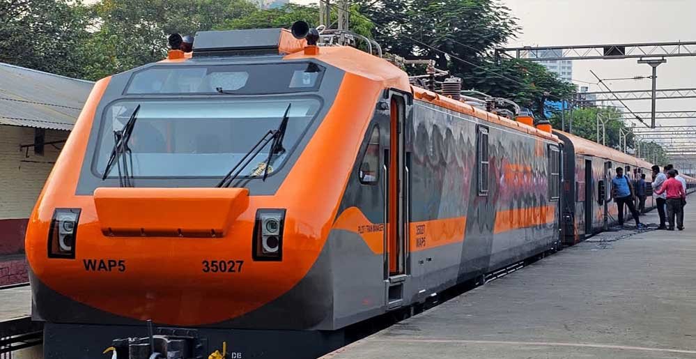 Vande_Bharat_train_38_3.jpg