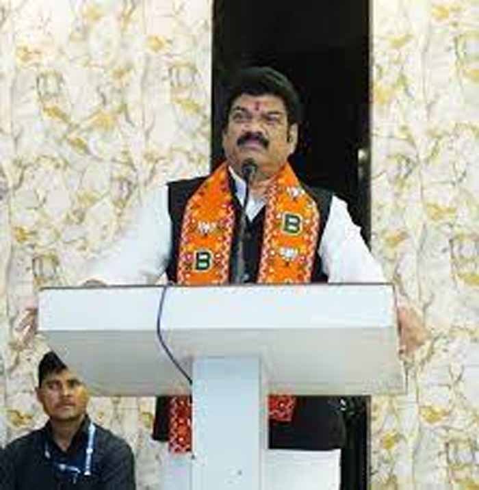 govind2.jpg