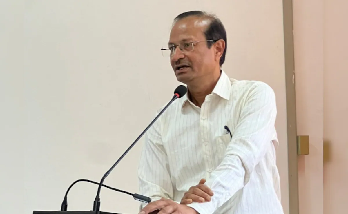 ICSSR का CSDS पर सख्त एक्शन: संजय कुमार पर FIR, 7 दिन में फंडिंग स्रोत बताने का नोटिस