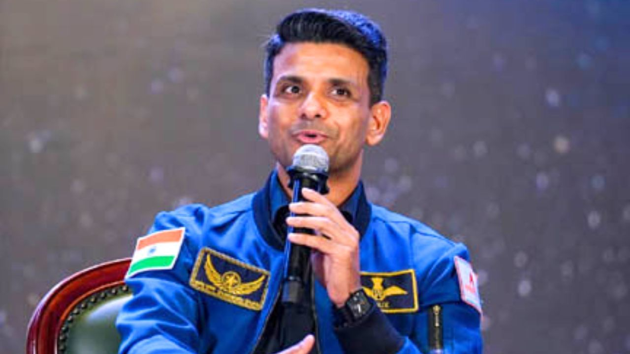 शुभांशु शुक्ला की अंतरिक्ष कहानी: लखनऊ से ISS तक, राकेश शर्मा से प्रेरणा, राजनाथ सिंह ने किया सम्मान