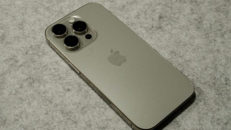 iPhone का नया प्रीमियम 5G स्मार्टफोन लॉन्च शानदार A19 प्रोसेसर के साथ मिलेगा 256GB स्टोरेज और दमदार कैमरा