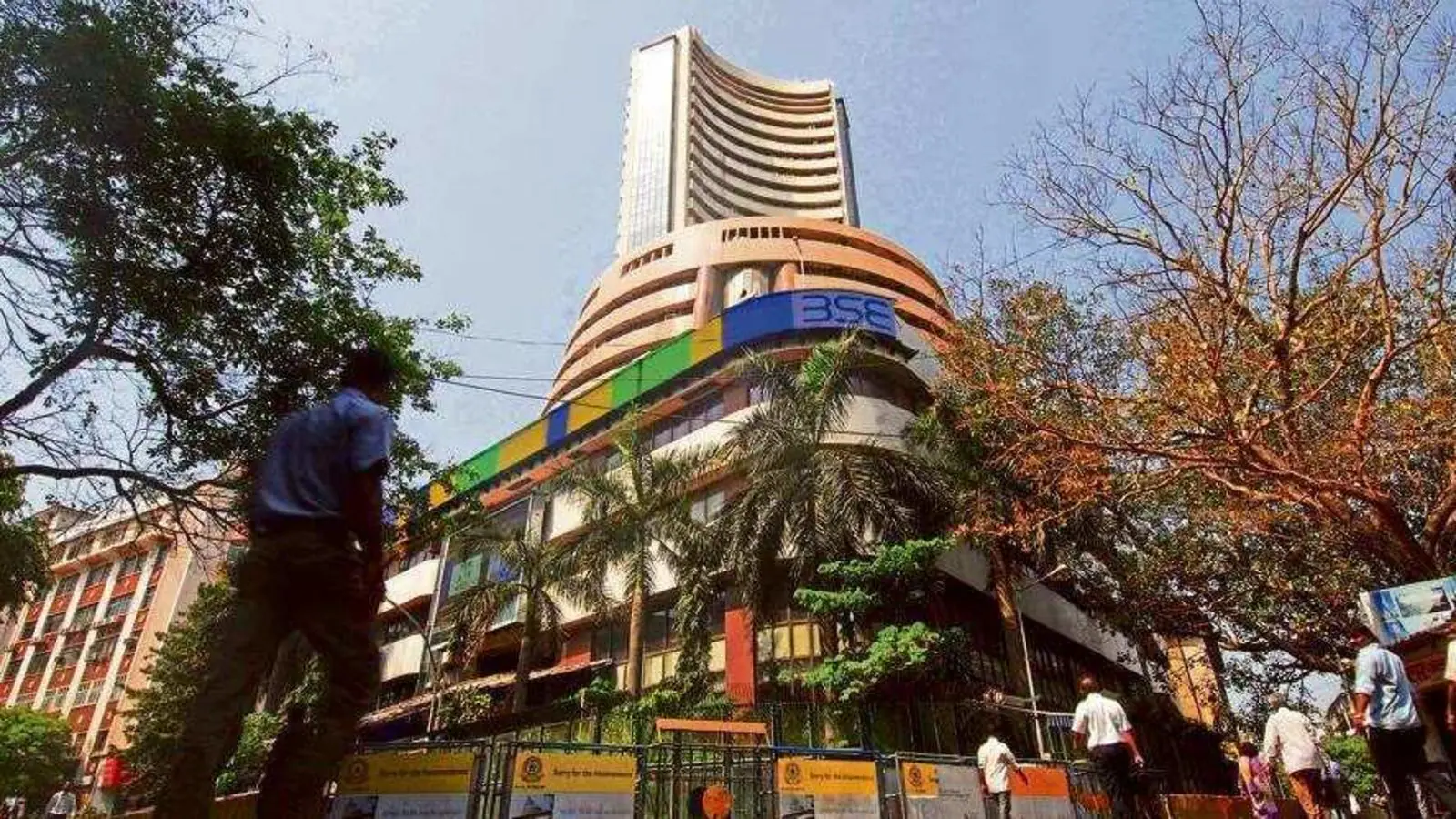 Patel Retail IPO 2025: सुपरमार्केट चेन का 243 करोड़ का बड़ा आईपीओ, जानिए कैसे करें निवेश और मिलेगा फायदा
