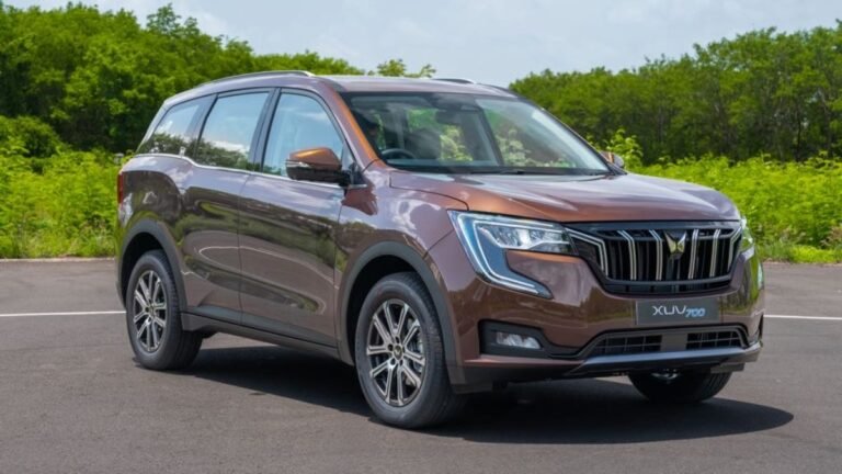 नए लुक और धांसू फीचर्स के साथ आ रही Mahindra XUV700 Facelift, जानें लॉन्च डेट और कीमत